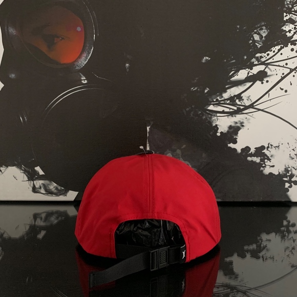 HURLEY PACFIC STRAP BACK HAT - Picture 3 of 5